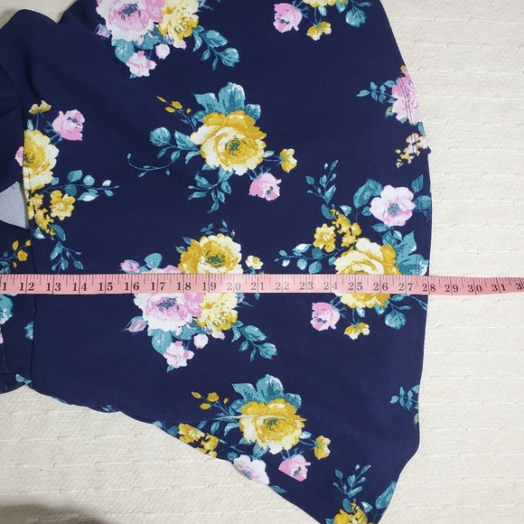 Almost Famous Floral Dress with Spaghetti Straps. Size: L‎ - Picture 4 of 9